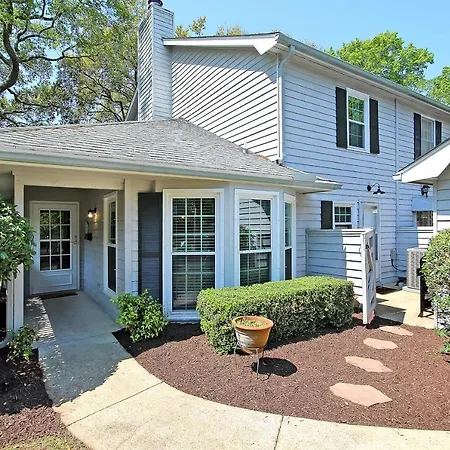 Fox Pond Drive Villa